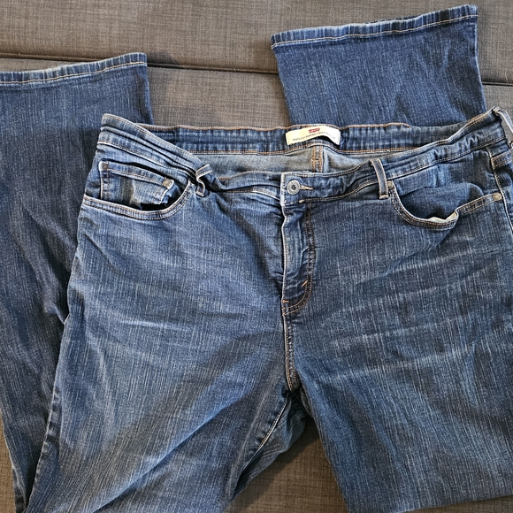 Levis Woman's 512 Boot cut Classic Blue Denim Jeans - Size 22M - Picture 1 of 8